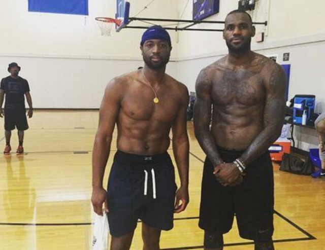 窗口低于常 窗口低于常